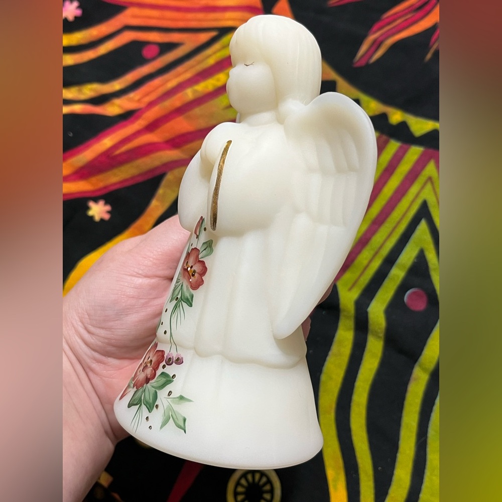 Fenton Signed Hand-painted Ivory White Satin Glass 6” Praying Angel Figurine - Picture 3 of 8